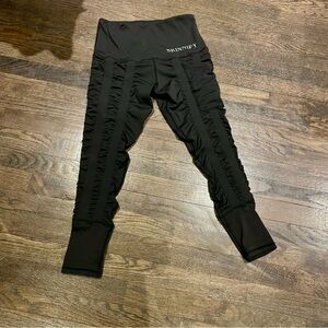 Sz S Black Skinnify high waisted resistance leggings